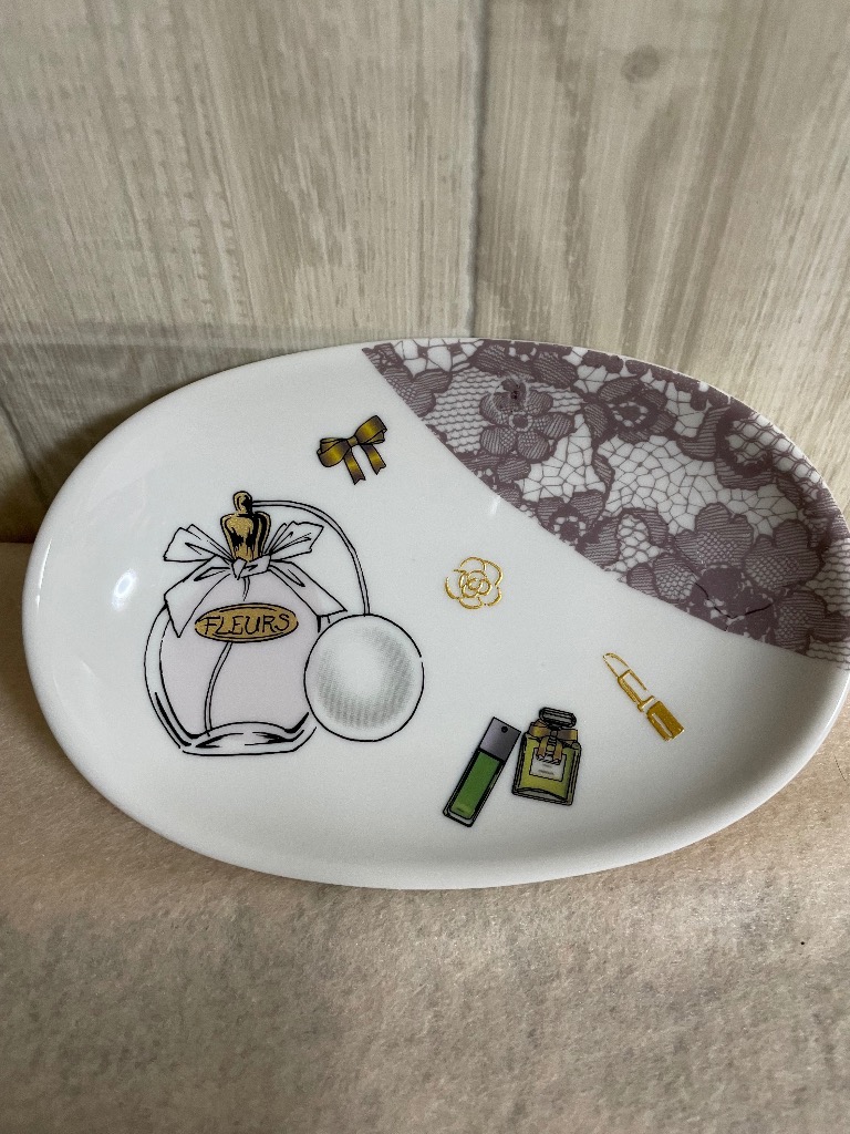 レースのプチプレート